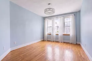 21 Sutherland Rd, Boston, MA 02135 - Photo 2