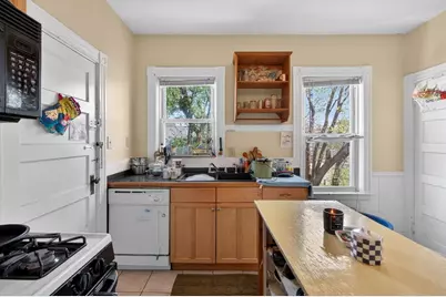 671-671A Washington St, Boston, MA 02135 - Photo 16
