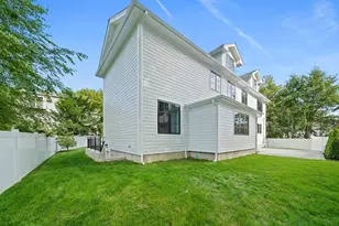42 Bow Rd, Newton, MA 02459 - Photo 40