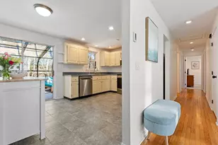 72 W Tupelo Dr, Harwich, MA 02645 - Photo 8
