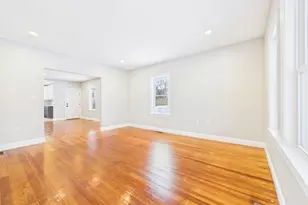542 King Philip St, Fall River, MA 02724 - Photo 14