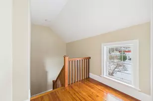542 King Philip St, Fall River, MA 02724 - Photo 26
