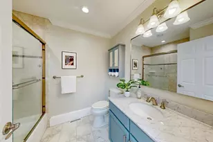 322 Tappan St, Brookline, MA 02445 - Photo 22