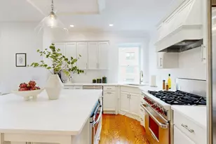 322 Tappan St, Brookline, MA 02445 - Photo 16