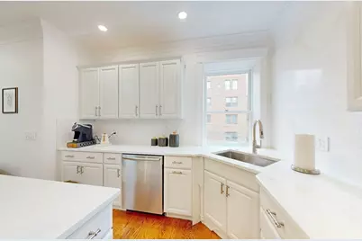 322 Tappan St #2, Brookline, MA 02445 - Photo 18