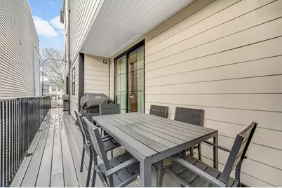 799 E 3rd St #2, Boston, MA 02127 - Photo 32