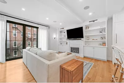 799 E 3rd St #2, Boston, MA 02127 - Photo 8
