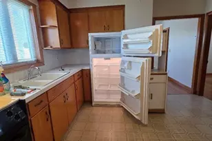 551 Anthony St, Fall River, MA 02724 - Photo 32