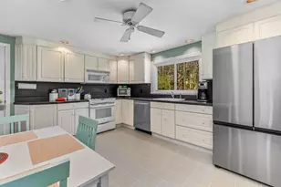 10 Country Club Dr, Walpole, MA 02081 - Photo 4