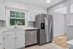 132 Woodley Ave, Boston, MA 02132 - Photo 10