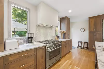 43 Prentiss Ln, Belmont, MA 02478 - Photo 8