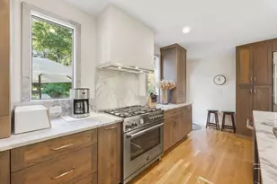 43 Prentiss Ln, Belmont, MA 02478 - Photo 8