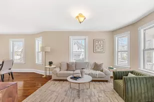 7 Prospect St, Saugus, MA 01906 - Photo 4