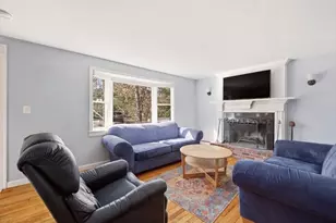70 Quinaquisset Ave, Mashpee, MA 02649 - Photo 8