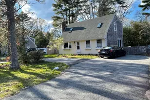 70 Quinaquisset Ave, Mashpee, MA 02649 - Photo 20