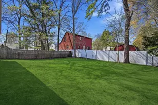 974 Wilbraham Rd, Springfield, MA 01109 - Photo 20