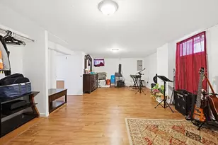 27 Banfield Ave, Boston, MA 02126 - Photo 10