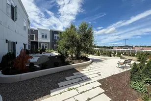 60 Cross St E, Somerville, MA 02145 - Photo 24