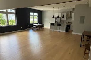 60 Cross St E, Somerville, MA 02145 - Photo 22