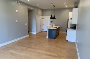 60 Cross St E, Somerville, MA 02145 - Photo 8