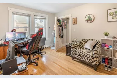 109 Chestnut #109, Waltham, MA 02453 - Photo 12