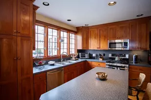 284 Main St, Wakefield, MA 01880 - Photo 12