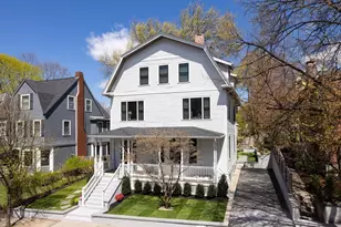 21 Kent Square, Brookline, MA 02446 - Photo 2