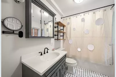 18 Melrose St #1, Boston, MA 02116 - Photo 12