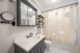 18 Melrose St, Boston, MA 02116 - Photo 12