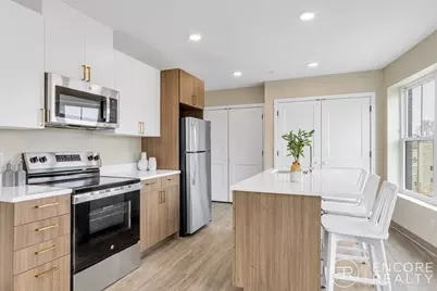 375 Cummins Hwy #201, Boston, MA 02131 - Photo 2
