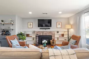319 Chase Rd, Lunenburg, MA 01462 - Photo 4