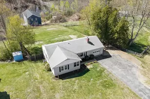 319 Chase Rd, Lunenburg, MA 01462 - Photo 2