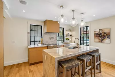 11 Mt Auburn St #A, Cambridge, MA 02138 - Photo 6