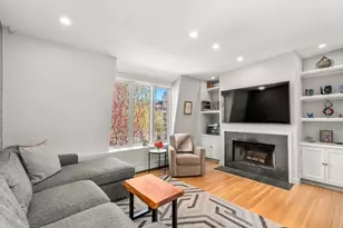 11 Dartmouth Pl, Boston, MA 02116 - Photo 2