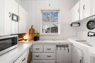 6 Hancock St, Winchester, MA 01890 - Photo 16