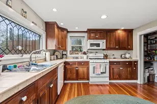 4 Langsford St, Gloucester, MA 01930 - Photo 8