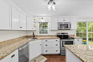 36 Mayflower St, Kingston, MA 02364 - Photo 4