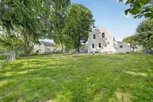 56 N Broadway, Haverhill, MA 01832 - Photo 32