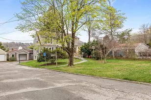 1292 Riverside Ave, Somerset, MA 02726 - Photo 4