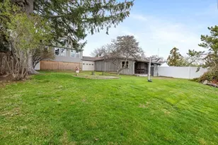 1292 Riverside Ave, Somerset, MA 02726 - Photo 34