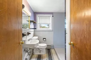 1292 Riverside Ave, Somerset, MA 02726 - Photo 10
