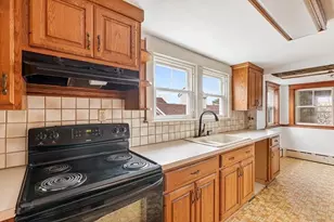 1292 Riverside Ave, Somerset, MA 02726 - Photo 16