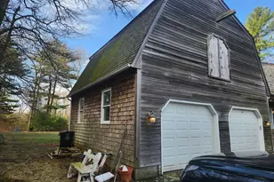 700 Locust St, Swansea, MA 02777 - Photo 4