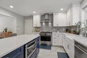 358 S Silver Ln, Sunderland, MA 01375 - Photo 6