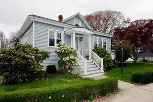 79 Woodlawn St, Fall River, MA 02720 - Photo 2