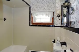 79 Woodlawn St, Fall River, MA 02720 - Photo 34