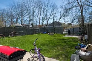 97 Center St, Fairhaven, MA 02719 - Photo 4