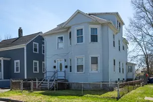 97 Center St, Fairhaven, MA 02719 - Photo 2