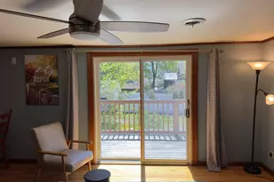 52 Prospect St, Greenfield, MA 01376 - Photo 6