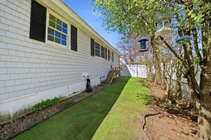 28 Elmwood St, North Andover, MA 01845 - Photo 4